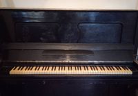 Продам два пианино,и мандолину... Оголошення Bazarok.ua