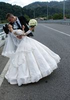 Продам весільну сукню ціна - недорого є дефект (який... Оголошення Bazarok.ua