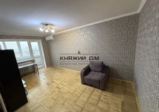 Квартира 2-кімн. продаж Киев, Дарницький р-н &ndash; 46 м&sup2;... Оголошення Bazarok.ua
