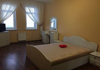 Квартира 2-кімн. оренда Киев, Дарницкий &ndash; 70 м&sup2;... Оголошення Bazarok.ua