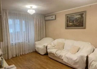 Квартира 3-кімн. оренда Киев, Святошинский &ndash; 81 м&sup2;... Оголошення Bazarok.ua