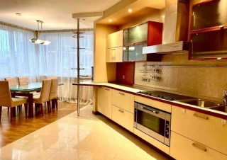 Квартира 3-кімн. оренда Киев, Шевченковский &ndash; 127 м&sup2;... Оголошення Bazarok.ua