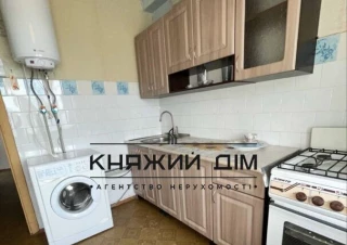 Квартира 2-кімн. продаж Киев, Солом'янський р-н &ndash; 35 м&sup2;... Оголошення Bazarok.ua