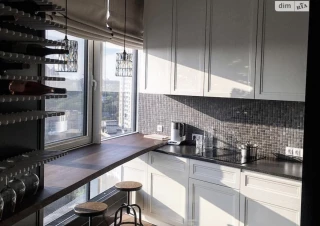 Квартира 3-кімн. продаж Киев, Шевченковский &ndash; 40 м&sup2;... Объявления Bazarok.ua