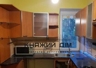 Квартира 3-кімн. продаж Киев, Солом'янський р-н &ndash; 45 м&sup2;... Оголошення Bazarok.ua