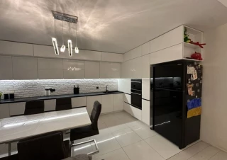 Квартира 3-кімн. продаж Киев, Голосеевский &ndash; 85 м&sup2;... Объявления Bazarok.ua