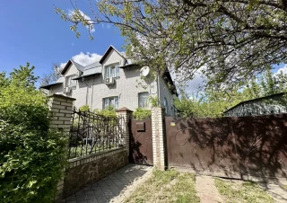Будинок продаж Крюковщина &ndash; 900 м&sup2;... Объявления Bazarok.ua
