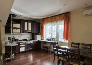Будинок продаж Гатное &ndash; 185 м&sup2;... Объявления Bazarok.ua