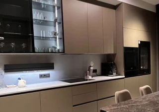 Квартира 4-кімн. продаж Харьков, Шевченковский &ndash; 160 м&sup2;... Оголошення Bazarok.ua