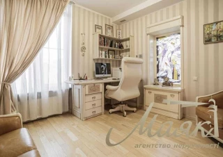 Квартира 3-кімн. продаж Киев, Голосеевский &ndash; 157 м&sup2;... Оголошення Bazarok.ua