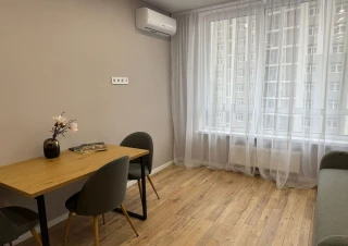 Квартира 1-кімн. продаж Киев, Дарницкий &ndash; 15.1 м&sup2;... Оголошення Bazarok.ua
