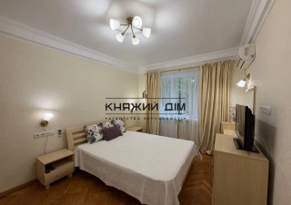 Квартира 3-кімн. продаж Киев, Солом'янський р-н &ndash; 45 м&sup2;... Оголошення Bazarok.ua